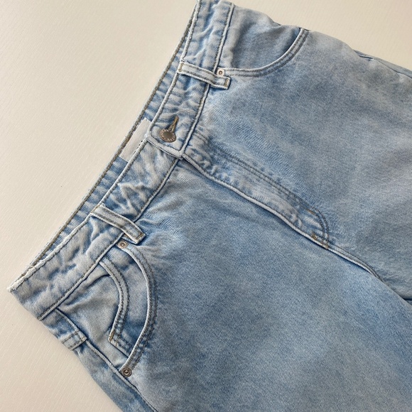 ROLLA's High Rise Straight G-day Mate Distressed Light wash Size 28 - Picture 7 of 15